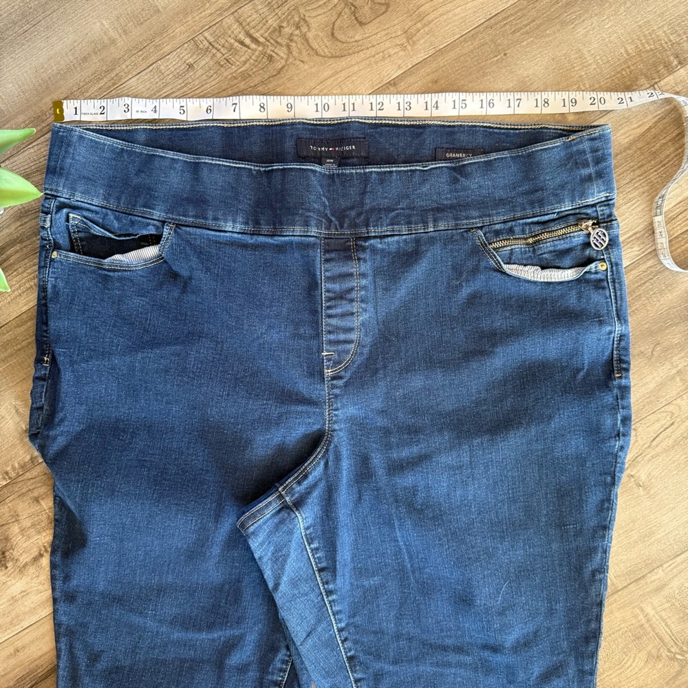Tommy Hilfiger Gramercy Skinny Jeans size 18W - Picture 3 of 10